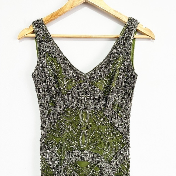 Theia Cocktail Fully Embellished Sequin Dress in Green Size 0 - Picture 4 of 16